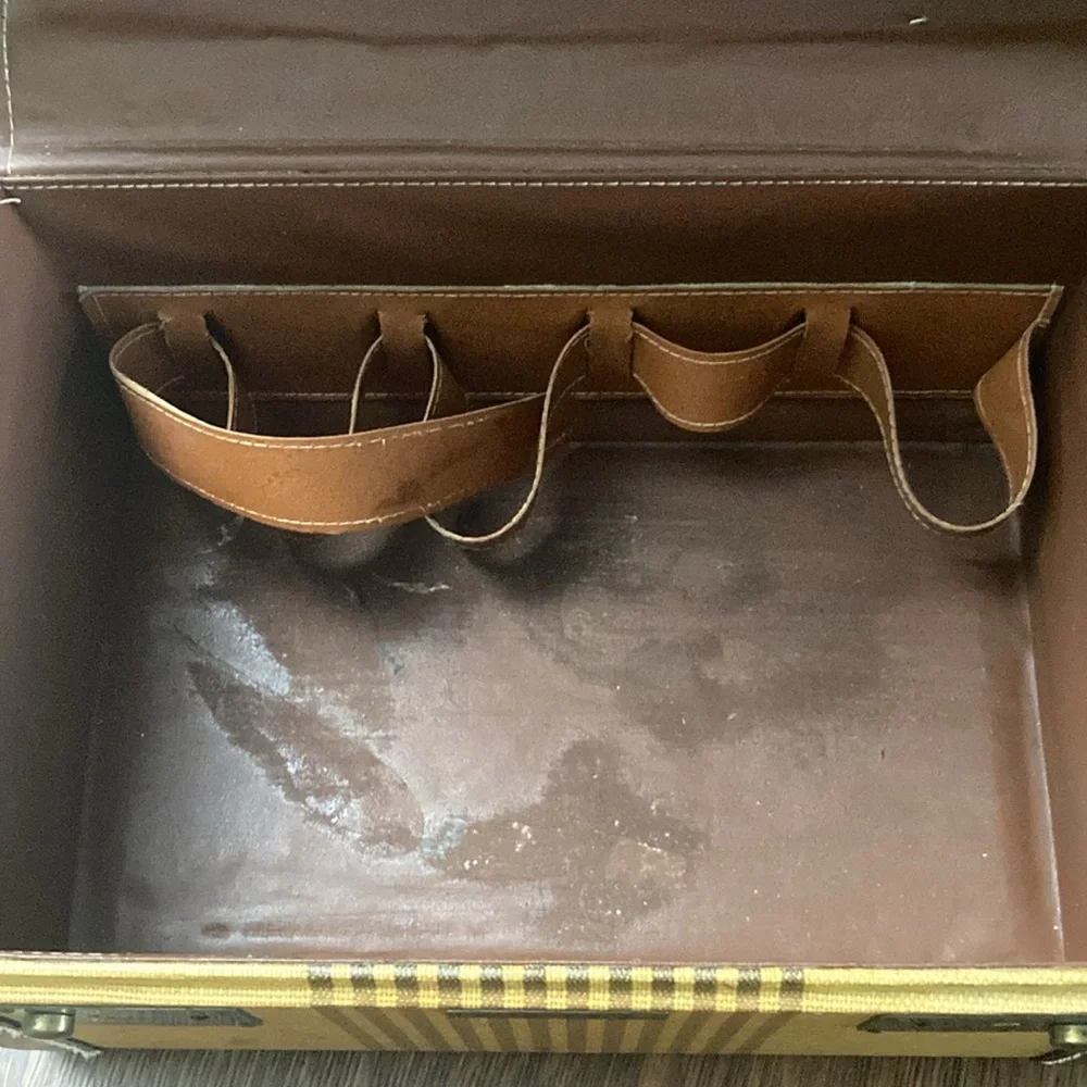 Marshall Fields Antique Train Case Luggage 1940’s?